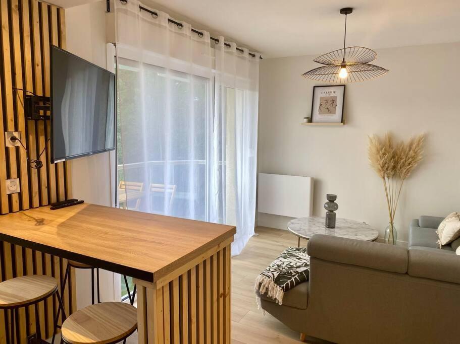 L'Alcove - T2 Calme, Terrasse & Parking Prive Apartment กัสทร์ ภายนอก รูปภาพ